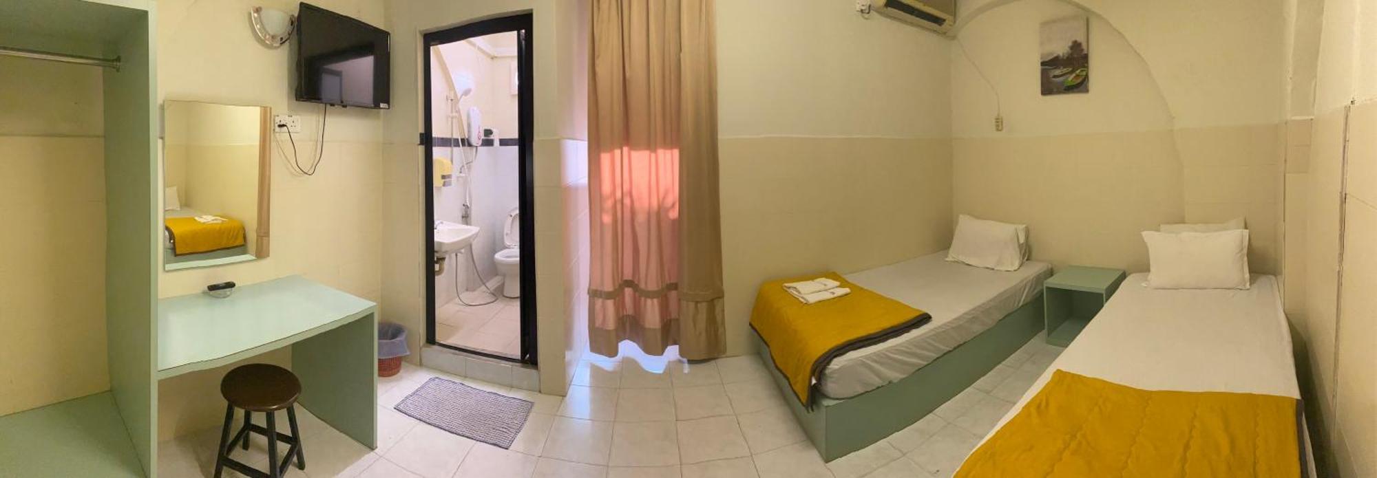 Fairway Hotel Malacca Exterior photo